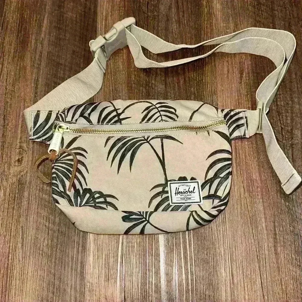 Herschel Fifteen‎ Hip Pack Pelican Palm RARE EUC